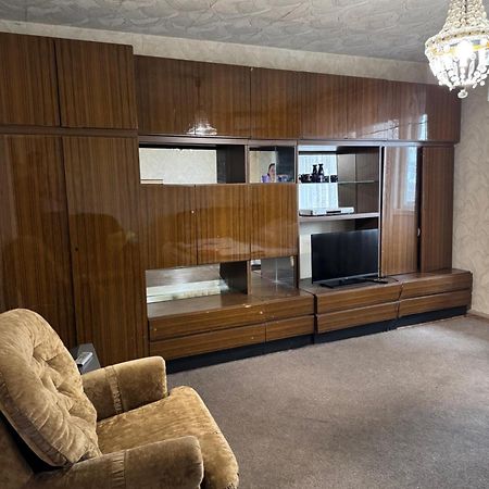 Apartment Near Opera Hause Днепр Экстерьер фото