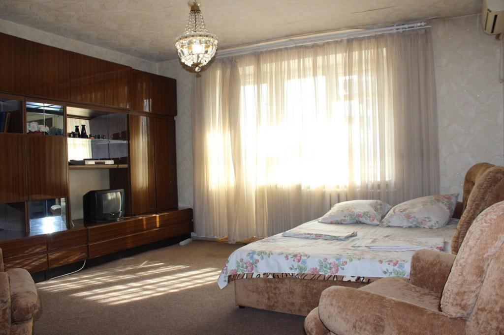 Apartment Near Opera Hause Днепр Экстерьер фото